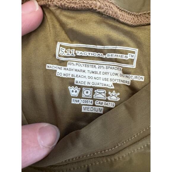 5.11 Tactical Brown Crew Neck Tight Mens Short Sleeve Size M Undergear NWT $65 - Picture 6 of 13
